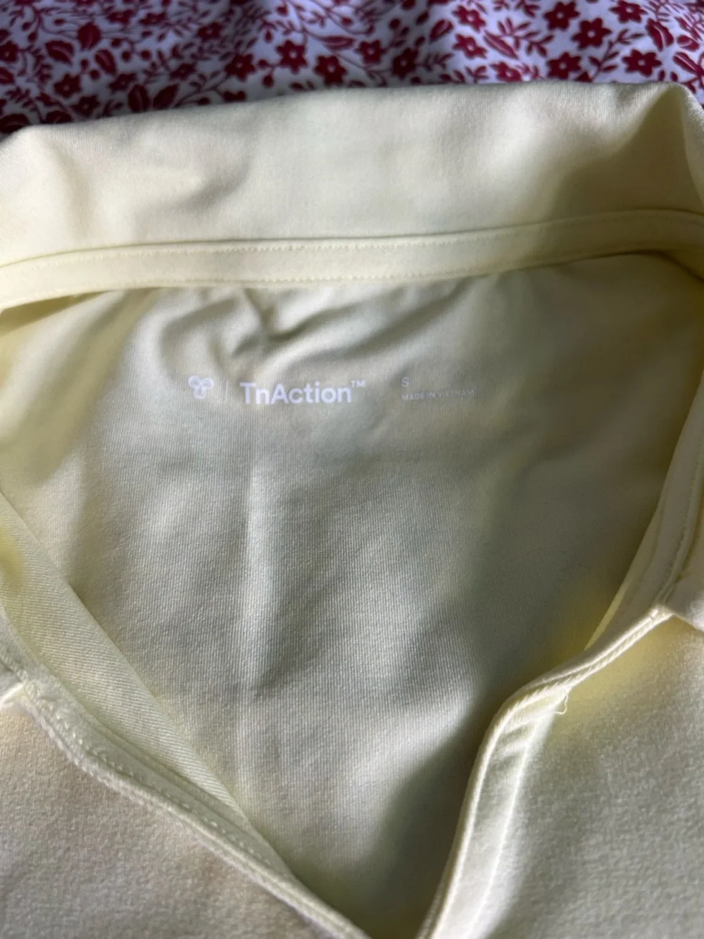 Aritzia TriAction Top 💛 - Picture 3 of 4